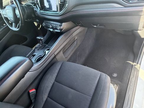 Used 2023 Dodge Durango GT image 11