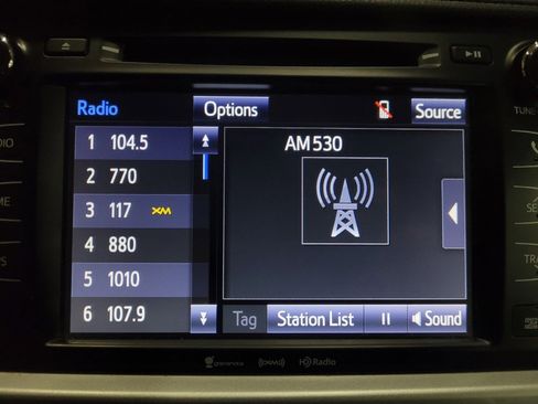 Used 2019 Toyota Highlander XLE image 25