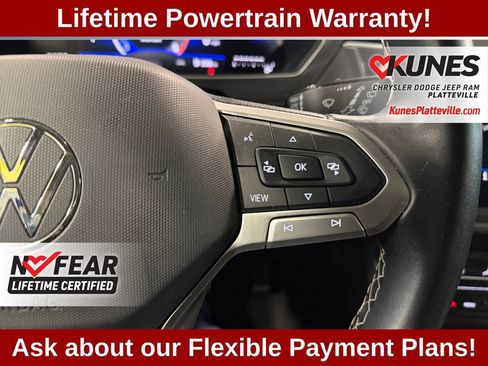 Used 2024 Volkswagen Tiguan SE FWD image 30