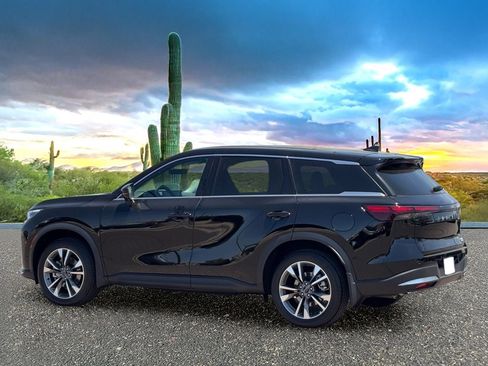 Certified 2026 INFINITI QX60 Pure w/ Cargo Package FWD image 4