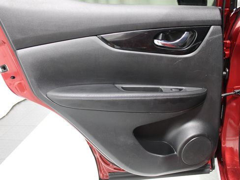 Used 2021 Nissan Rogue Sport SV FWD image 15