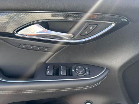Used 2023 Buick Envision Essence w/ Sport Touring Package AWD/4WD image 10