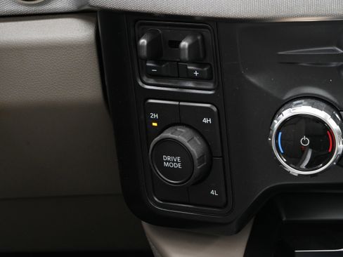 Used 2026 Ford F450 Platinum w/ Platinum Plus Package image 24