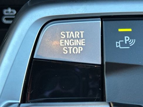 Used 2025 BMW X2 xDrive28i image 33