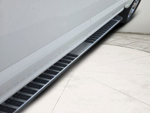 Used 2020 Ford F150 Lariat w/ Equipment Group 502A Luxury image 9