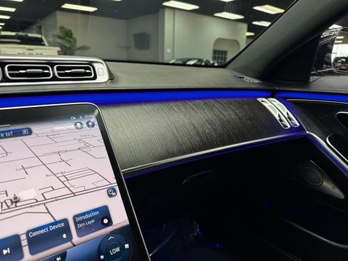 Used 2022 Mercedes-Benz S 580 S 580 w/ AMG Line Package image 27