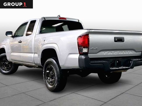 Used 2022 Toyota Tacoma SR image 9