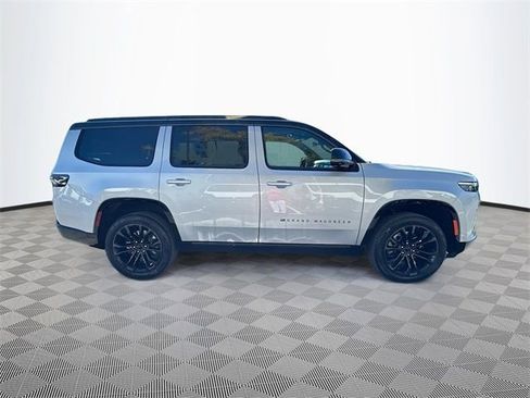 New 2026 Jeep Grand Wagoneer Summit w/ Premium Group III AWD/4WD image 3