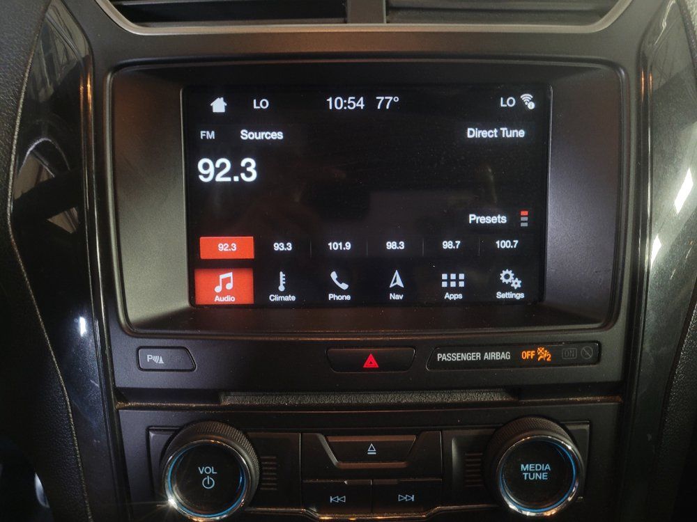 Used 2018 Ford Explorer XLT w/ Equipment Group 202A FWD image 25
