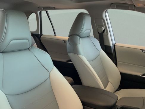 Certified 2025 Toyota RAV4 XLE Premium FWD image 38