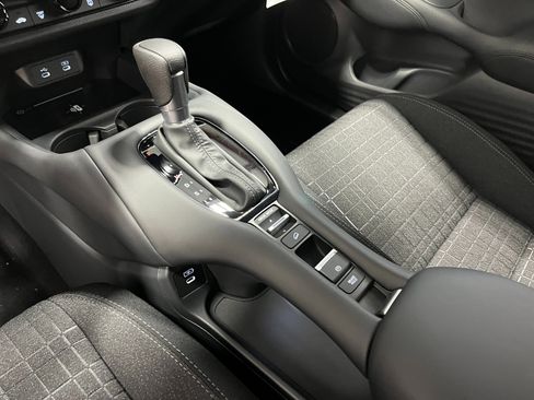 New 2026 Honda HR-V LX image 14