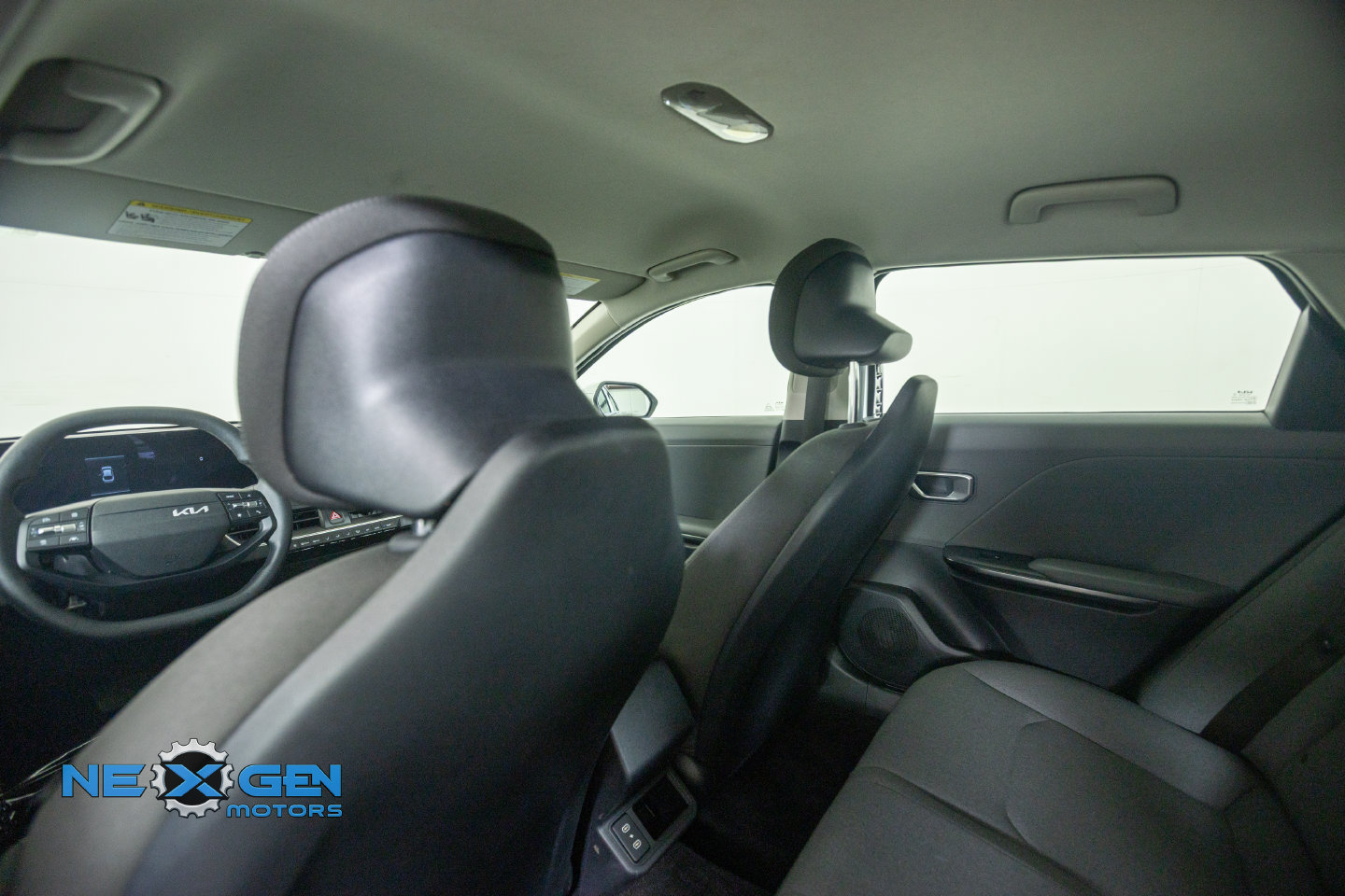 Used 2025 Kia K4 FWD image 27
