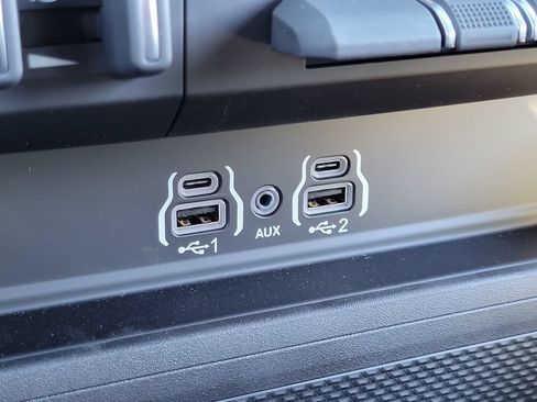 New 2026 RAM 2500 Big Horn AWD/4WD image 14