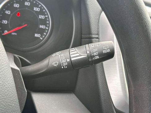 Used 2024 GMC Terrain SLE image 24