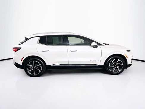 Used 2024 Chevrolet Equinox EV LT FWD image 10