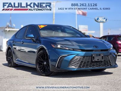 Used 2025 Toyota Camry SE