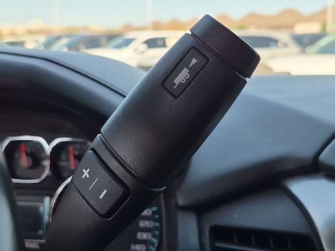 Used 2019 Chevrolet Suburban LT AWD/4WD image 30
