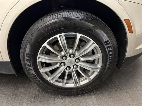 Used 2017 Cadillac XT5 Luxury image 13