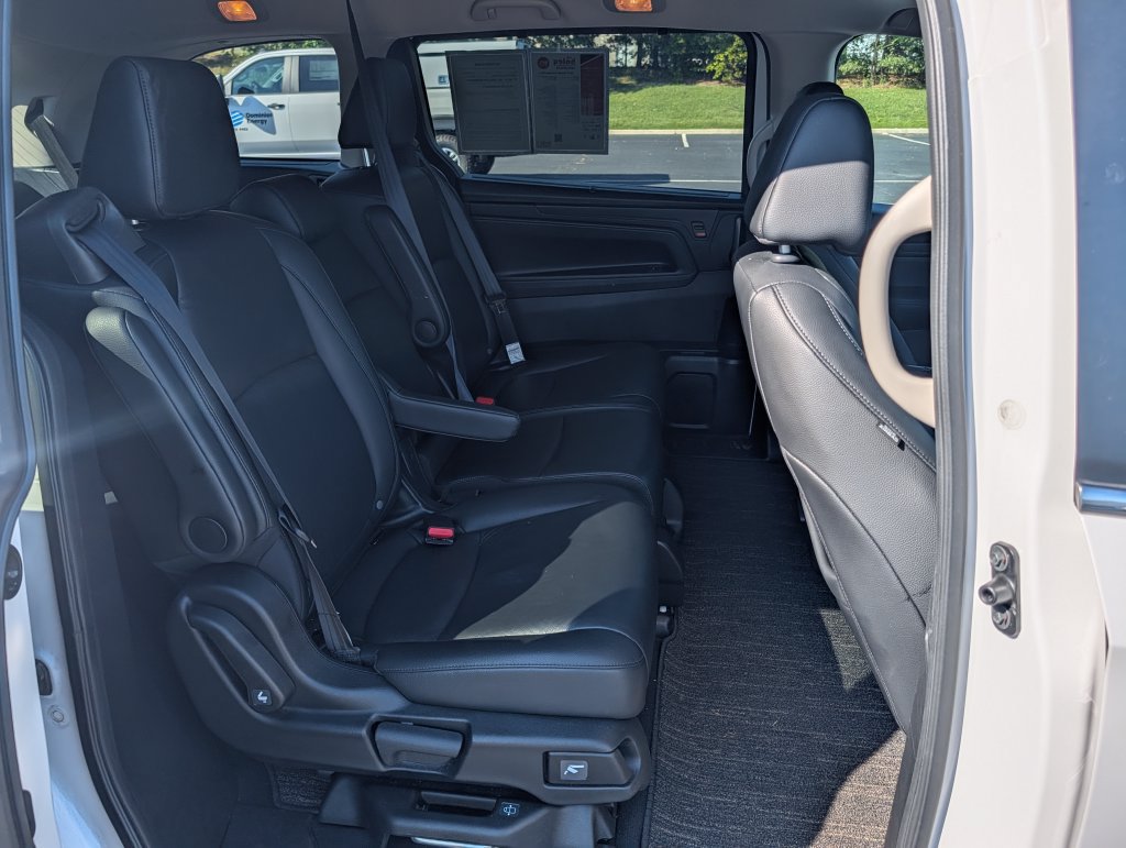 Used 2025 Honda Odyssey EX-L image 14