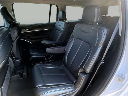 Used 2021 Jeep Grand Cherokee L Limited RWD image 21