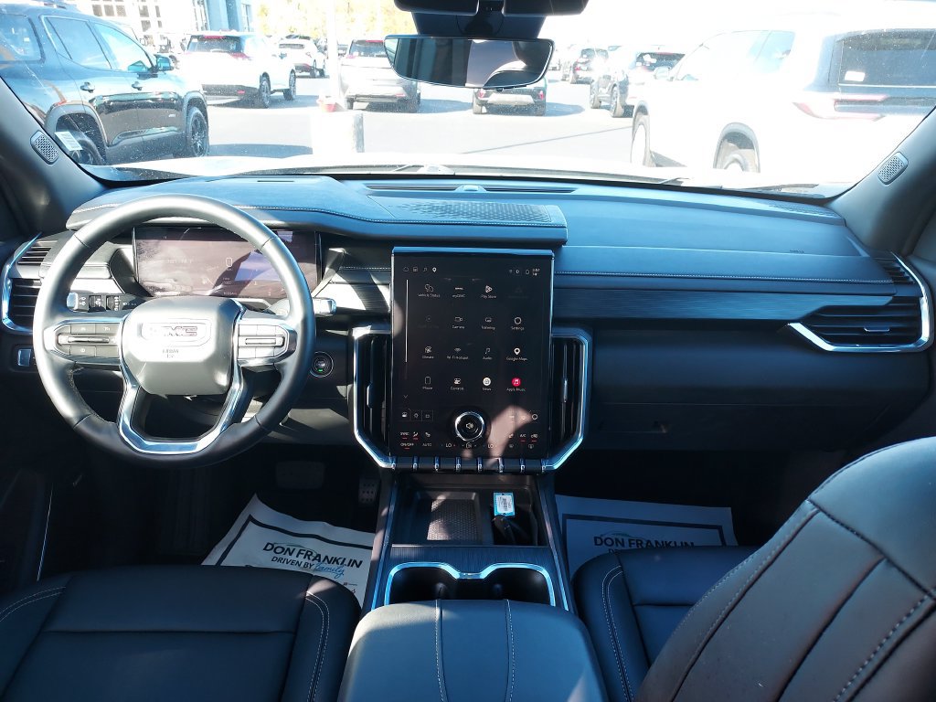 Used 2026 GMC Acadia Elevation w/ Elevation Premium Package FWD image 15