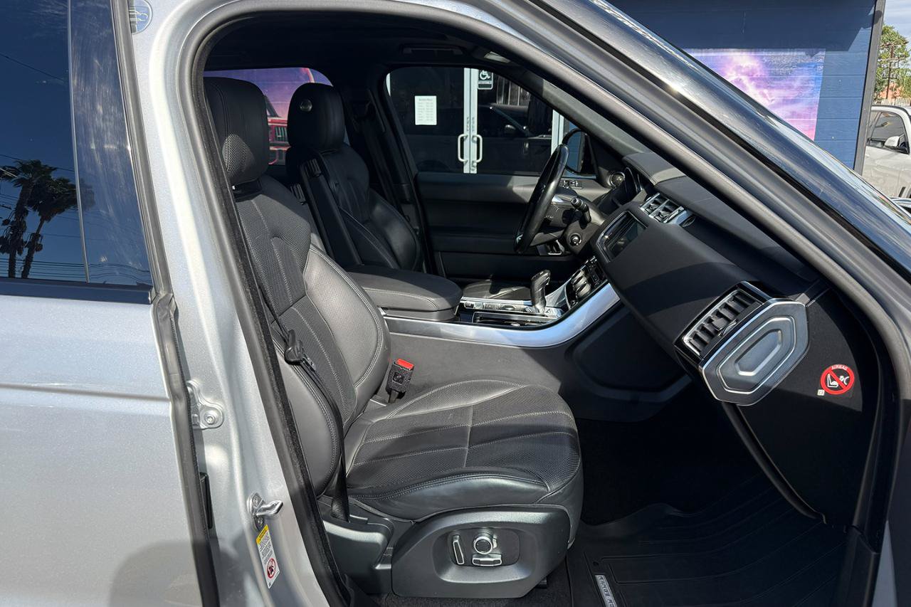 Used 2016 Land Rover Range Rover Sport HSE AWD/4WD image 19