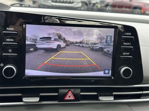 Used 2022 Hyundai Elantra SEL w/ Convenience Package image 33