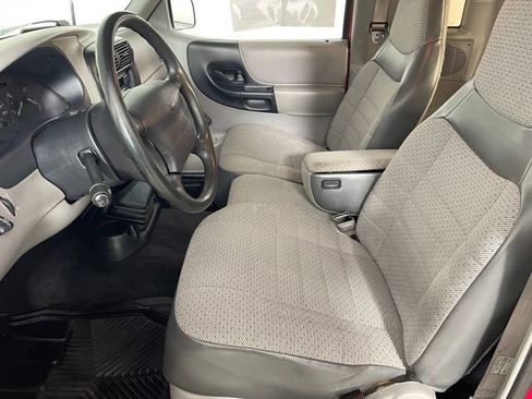 Used 1996 Ford Ranger XL image 2