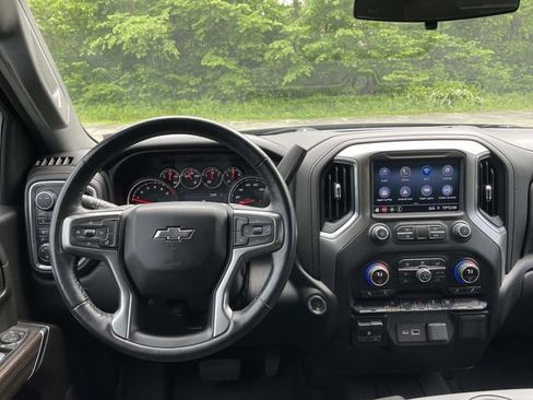 Used 2021 Chevrolet Silverado 1500 RST AWD/4WD image 16
