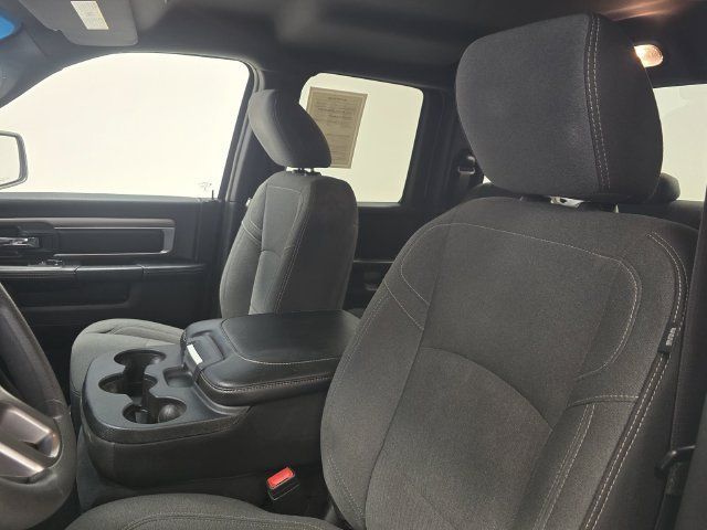 Used 2022 RAM 1500 Warlock AWD/4WD image 18
