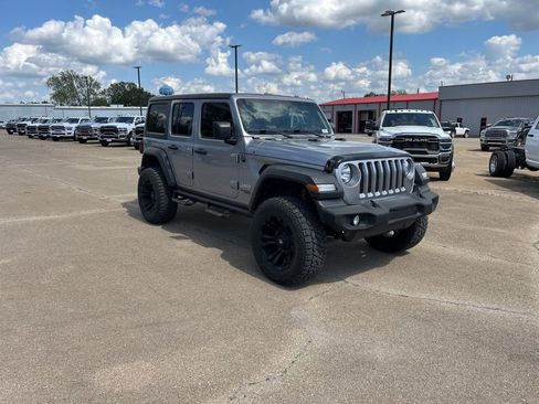 Used 2021 Jeep Wrangler Unlimited Sport image 7
