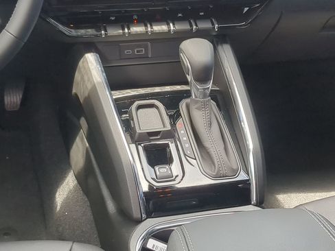 New 2025 GMC Canyon Elevation w/ Convenience Package image 26