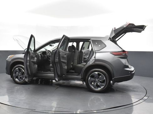 New 2026 Nissan Rogue SV image 34