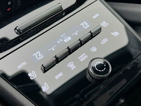 New 2026 Porsche Cayenne image 18