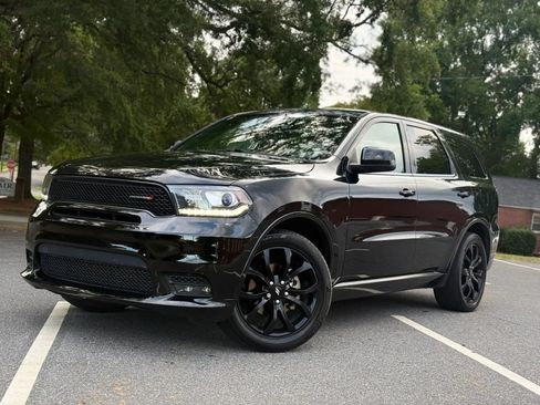 Used 2019 Dodge Durango GT w/ Blacktop Package RWD image 2