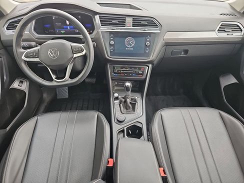 Certified 2022 Volkswagen Tiguan SE AWD/4WD image 14