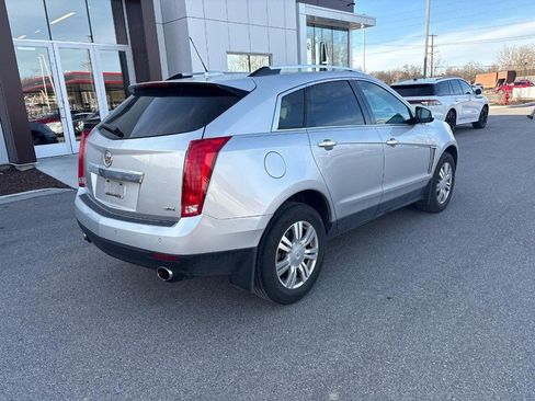 Used 2015 Cadillac SRX Luxury image 3