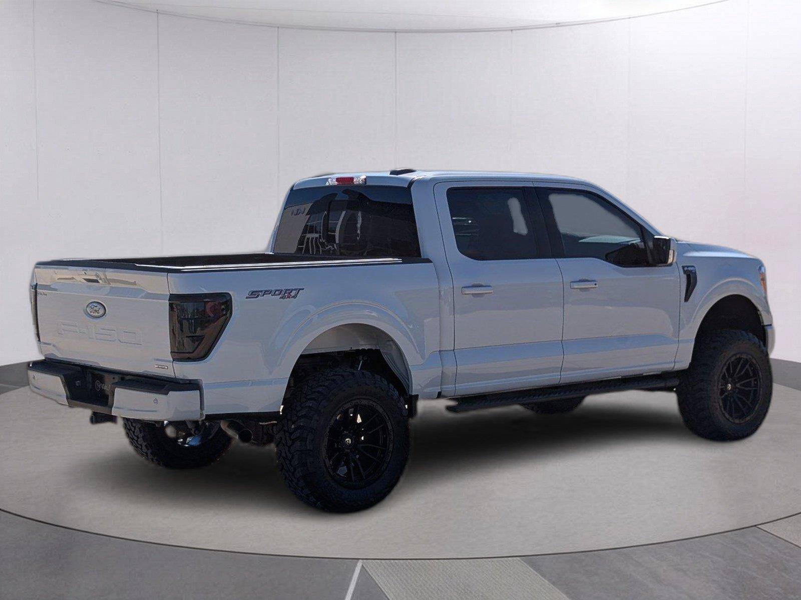 Used 2021 Ford F150 XLT w/ Equipment Group 302A High AWD/4WD image 8