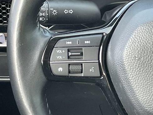 Used 2025 Honda CR-V EX-L image 12