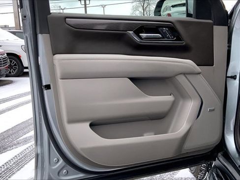 Used 2025 GMC Yukon Elevation image 22