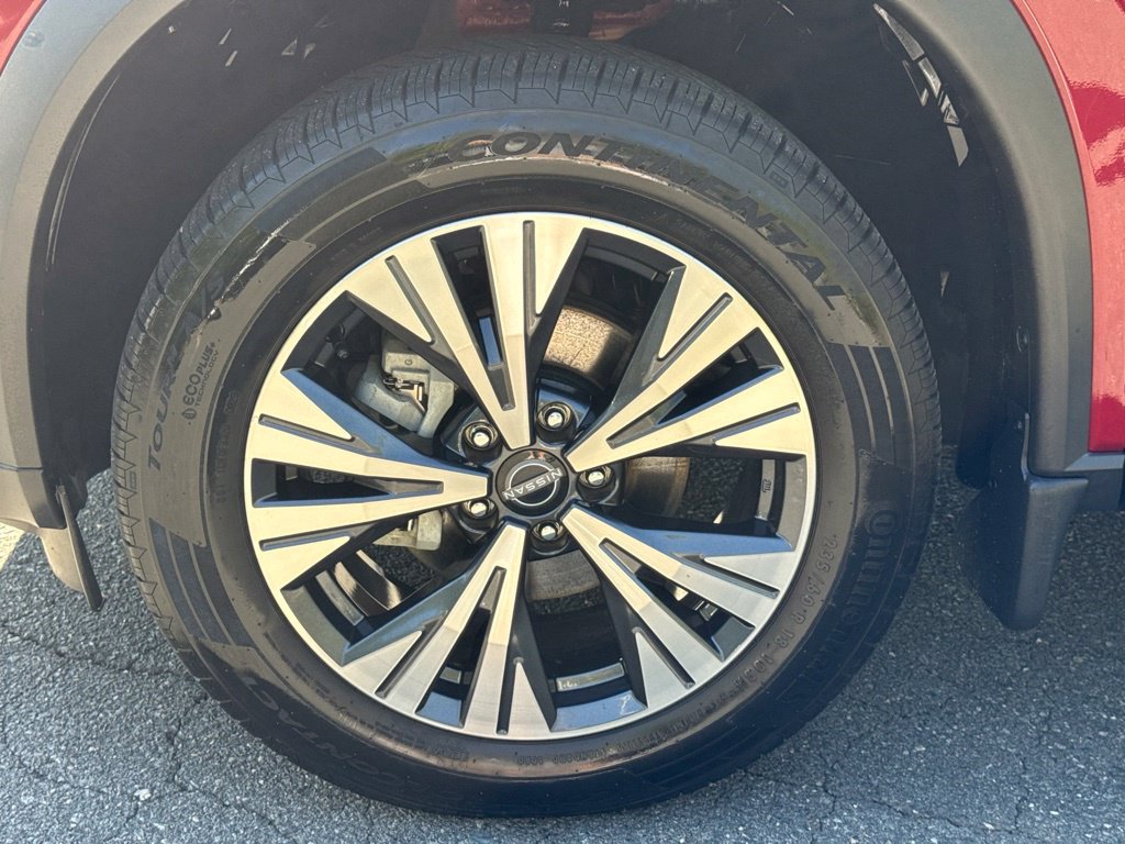 Used 2023 Nissan Rogue SV AWD/4WD image 12