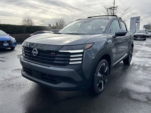 New 2025 Nissan Kicks SR w/ Illumination Package image 3