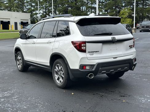 Used 2023 Honda Passport TrailSport image 11