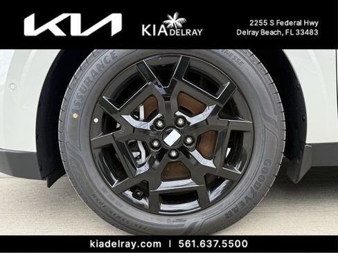 New 2026 Kia Carnival SX Prestige FWD image 34