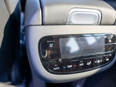 New 2026 Hyundai Ioniq 9 SEL image 17