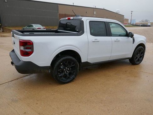 New 2025 Ford Maverick Lariat w/ Black Appearance Package image 4