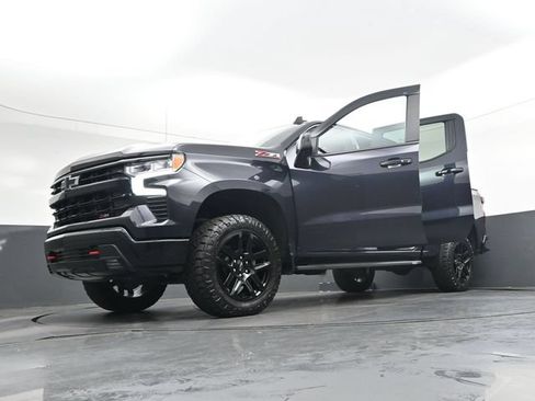 Used 2022 Chevrolet Silverado 1500 LT Trail Boss w/ LT Trail Boss Premium Package AWD/4WD image 42