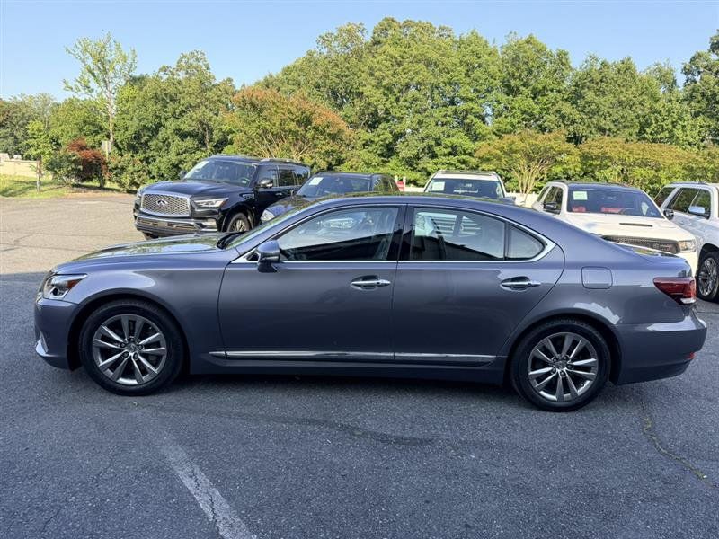 Used 2015 Lexus LS 460 AWD w/ Comfort Package image 8