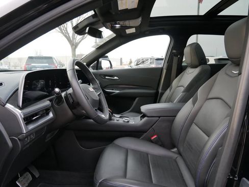 Used 2024 Cadillac XT4 Sport AWD/4WD image 9