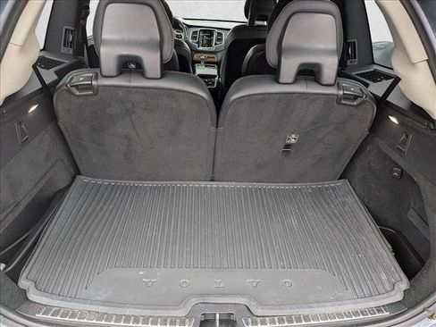 Used 2020 Volvo XC90 T6 Inscription w/ Protection Package Premier image 6